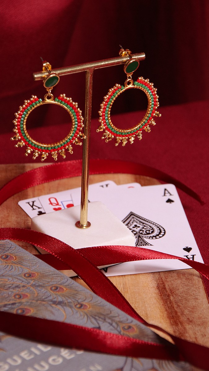 Schema Orecchini con perle Miyuki rosse e verdi a raggiera Schema Orecchini con perle Miyuki rosse e verdi a raggiera