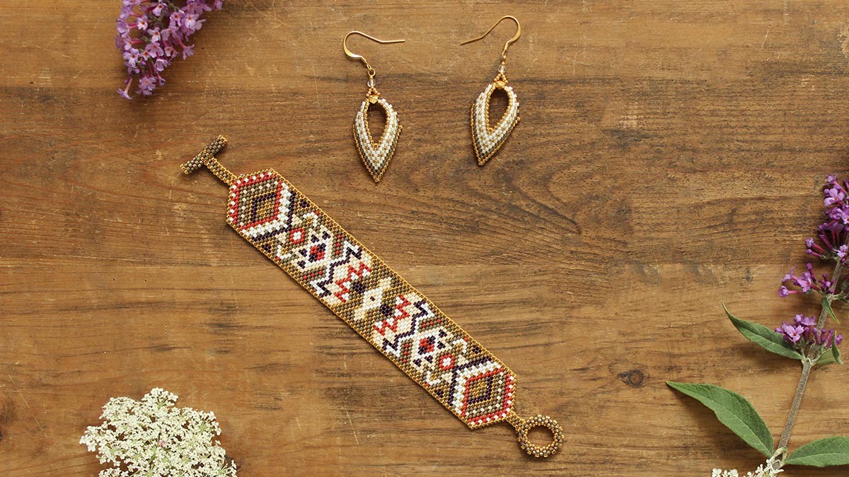 Schema Orecchini Miyuki tecnica Russian Leaf in Brick Stitch Schema Orecchini Miyuki tecnica Russian Leaf in Brick Stitch