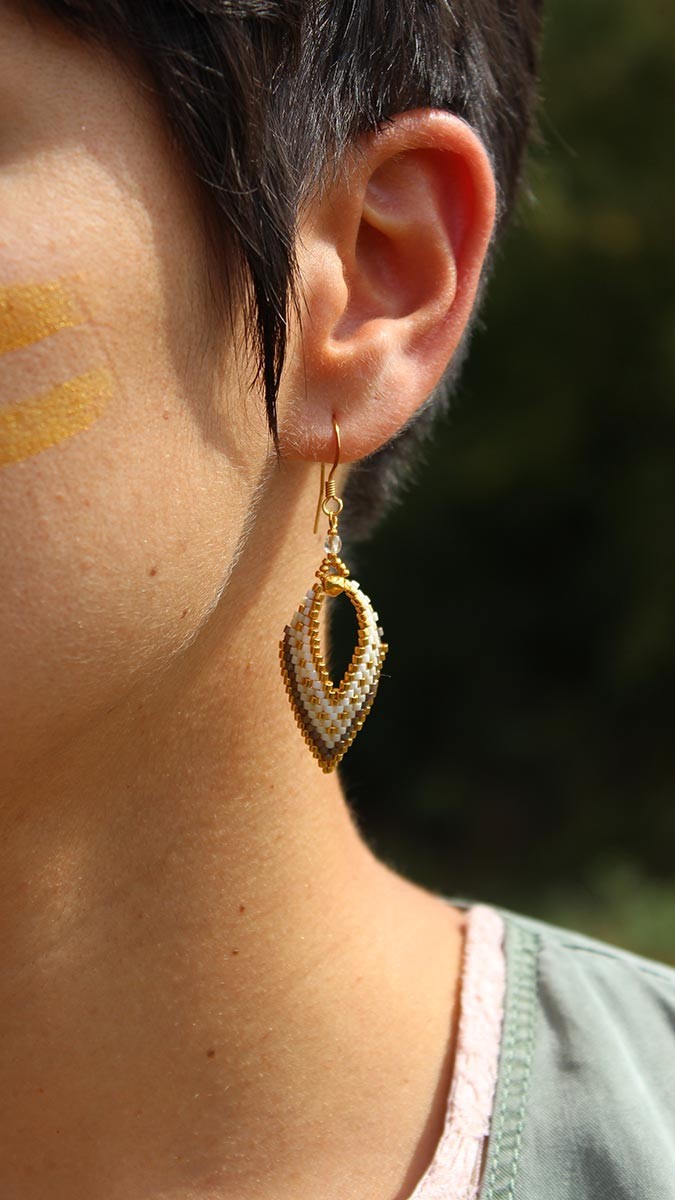 Schema Orecchini Miyuki tecnica Russian Leaf in Brick Stitch Schema Orecchini Miyuki tecnica Russian Leaf in Brick Stitch