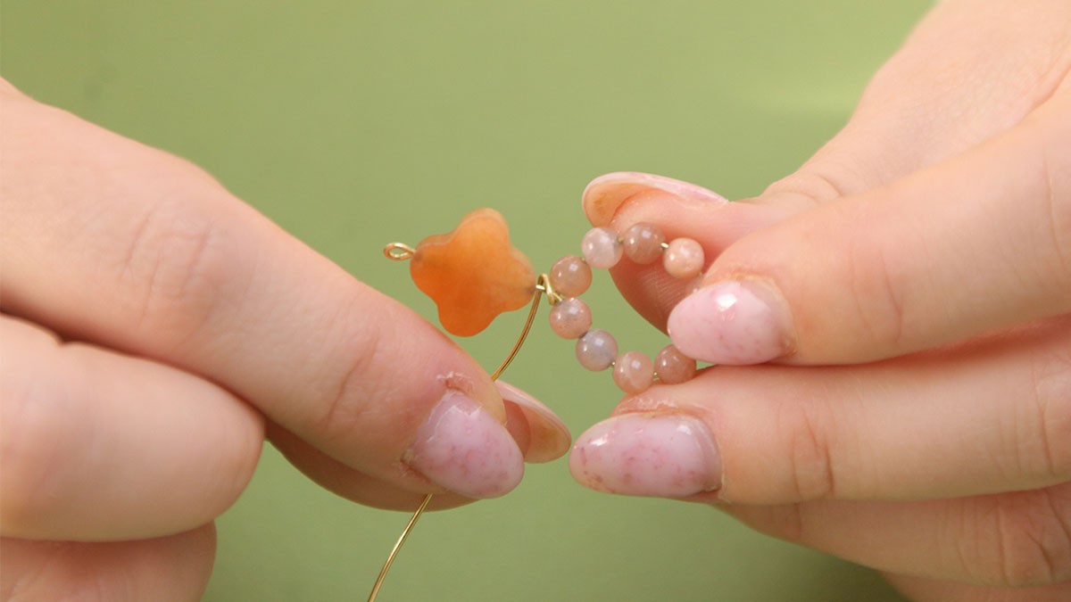 Orecchini pendenti in pietra naturale : Tappa 3 Orecchini pendenti in pietra naturale : Tappa 3