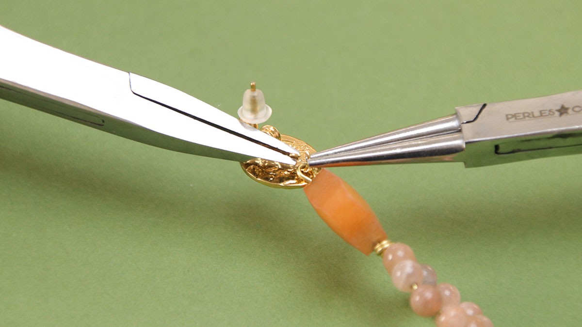 Orecchini pendenti in pietra naturale : Tappa 4 Orecchini pendenti in pietra naturale : Tappa 4