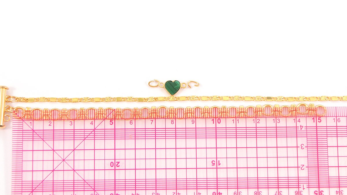 Bracciali a catena in oro con ciondolo a forma di trifoglio : Tappa 2 Bracciali a catena in oro con ciondolo a forma di trifoglio : Tappa 2