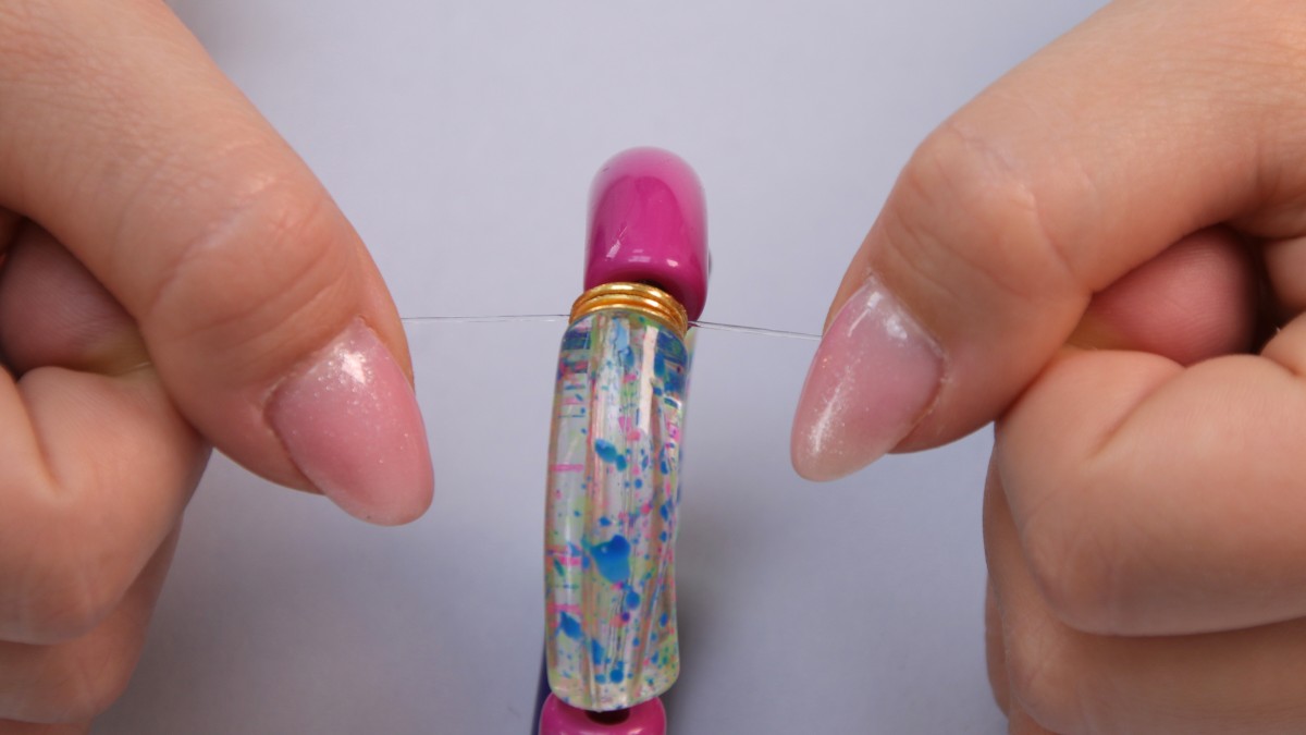 Bracciali a tubo colorati : Tappa 2 Bracciali a tubo colorati : Tappa 2