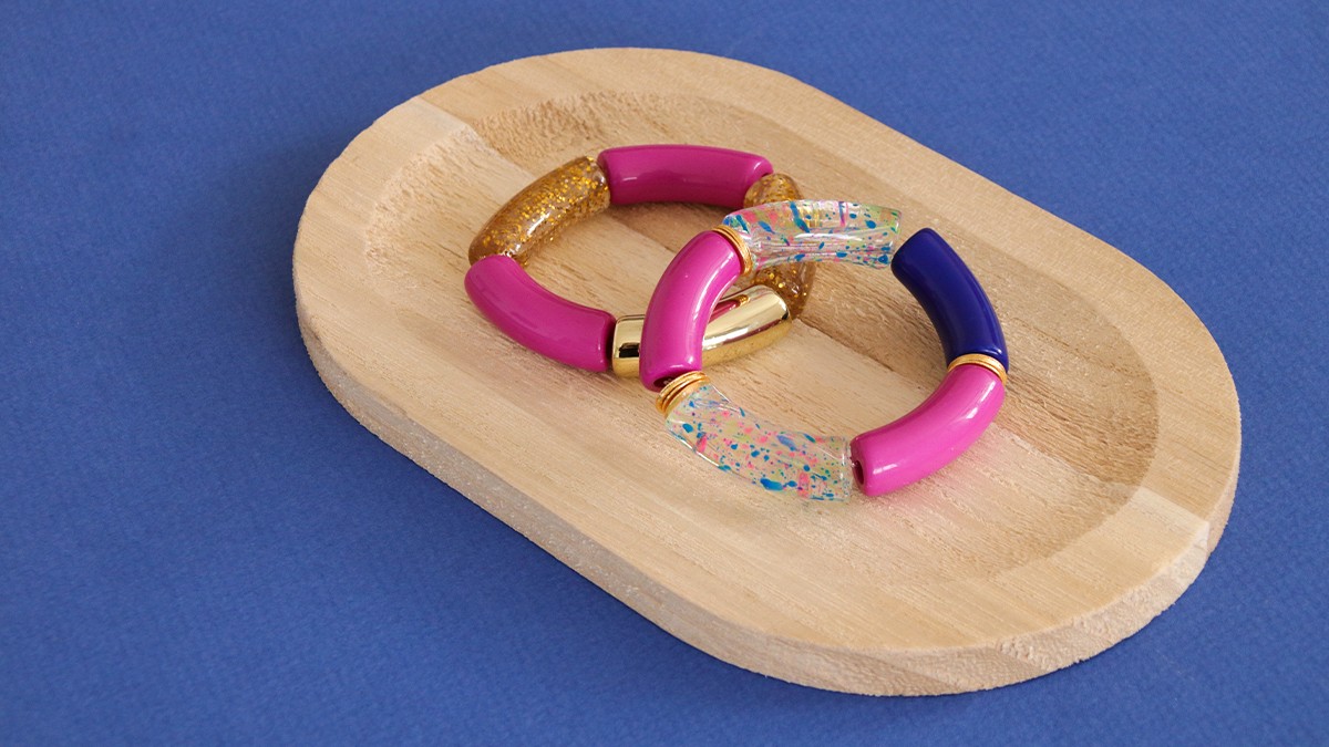 Bracciali a tubo colorati : Tappa 3 Bracciali a tubo colorati : Tappa 3