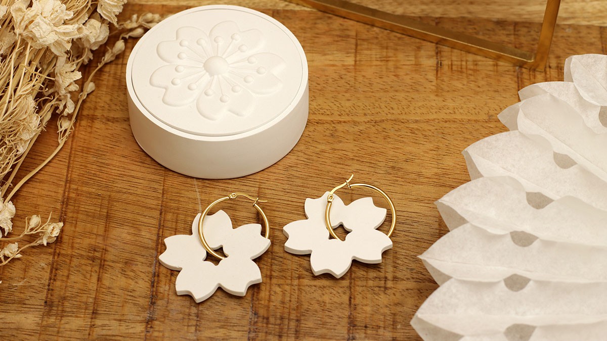 Raysin polvere di fiori creoli e scatola Raysin polvere di fiori creoli e scatola