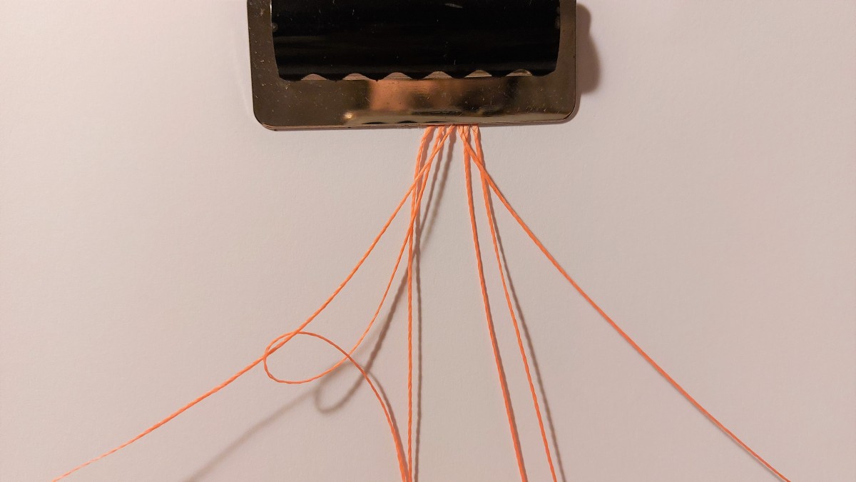 Bracciale estivo in micro-macramè : Tappa 2 Bracciale estivo in micro-macramè : Tappa 2