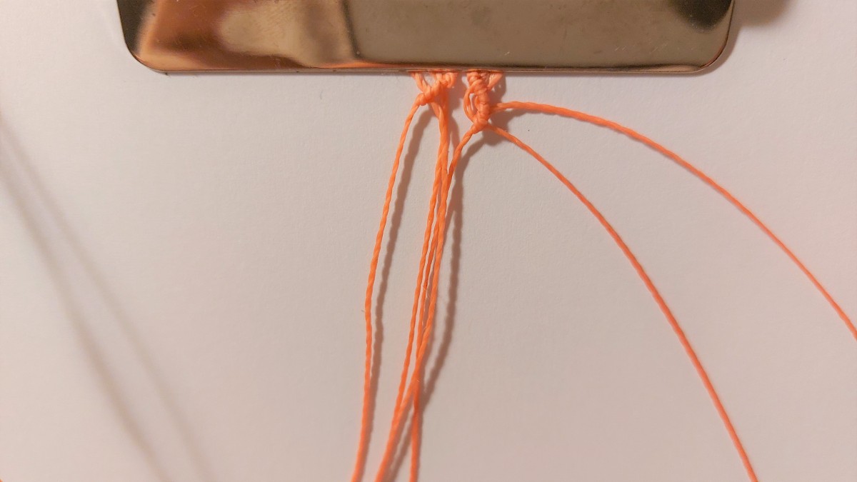 Bracciale estivo in micro-macramè : Tappa 5 Bracciale estivo in micro-macramè : Tappa 5