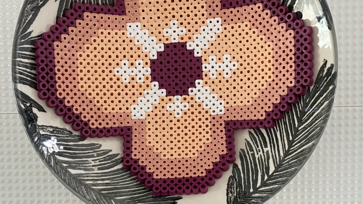 Piatto di gioielli in perle HAMA : Tappa 5 Piatto di gioielli in perle HAMA : Tappa 5