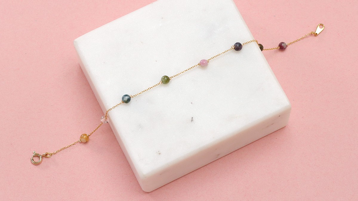 Schema Bracciale a catena fine con pietre naturali di tormalina Schema Bracciale a catena fine con pietre naturali di tormalina