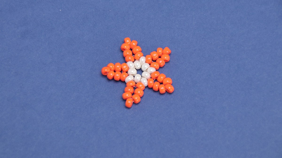 Orecchini pendenti a forma di stella marina : Tappa 10 Orecchini pendenti a forma di stella marina : Tappa 10