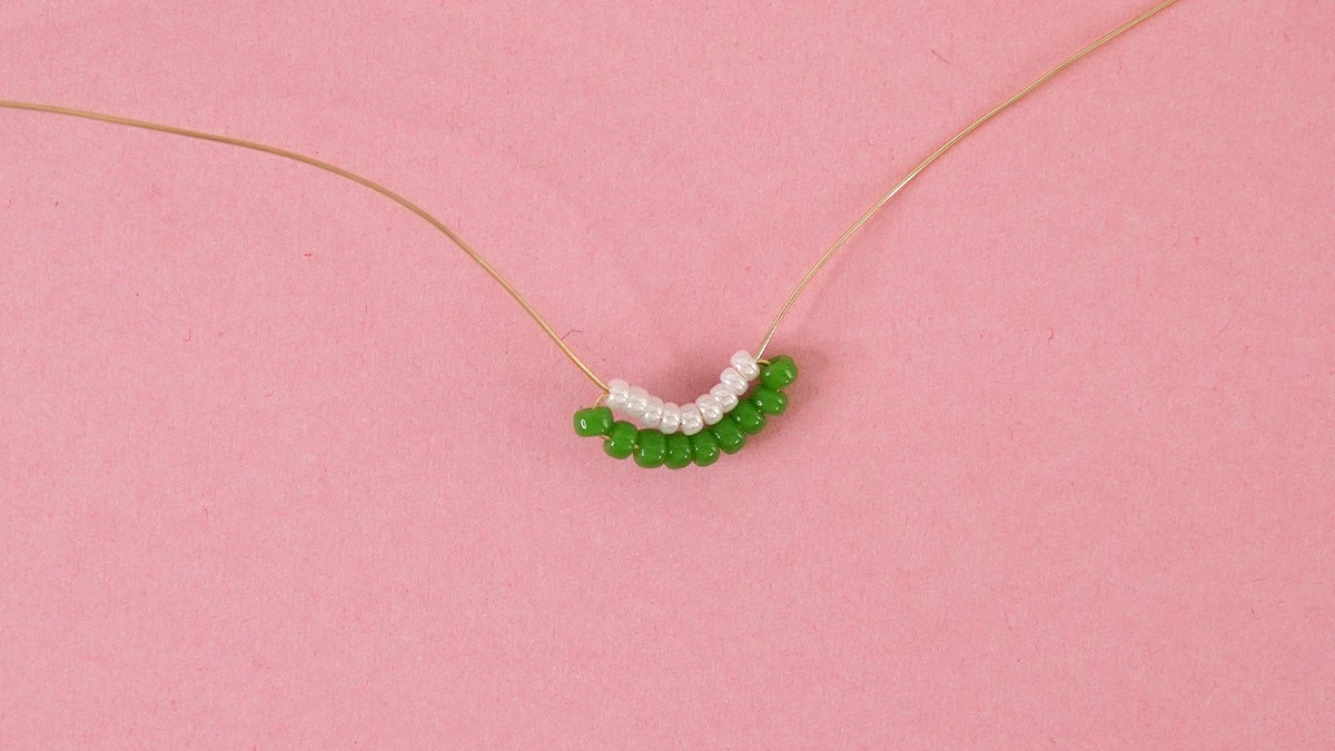 Collana di perle con ciondoli a forma di anguria : Tappa 3 Collana di perle con ciondoli a forma di anguria : Tappa 3