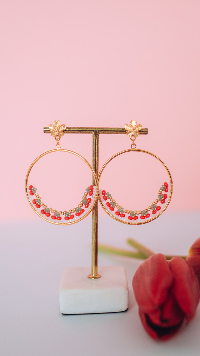 Schema Orecchini a cerchio con perle di semi Miyuki intrecciate di ciliegio Schema Orecchini a cerchio con perle di semi Miyuki intrecciate di ciliegio