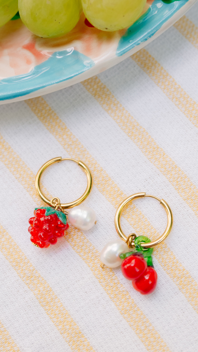 Schema Orecchini estivi con perle di frutta e perle d'acqua dolce Schema Orecchini estivi con perle di frutta e perle d'acqua dolce