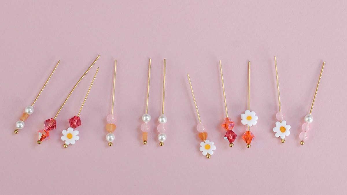 Collana estiva in cordoncino con ciondoli : Tappa 1 Collana estiva in cordoncino con ciondoli : Tappa 1