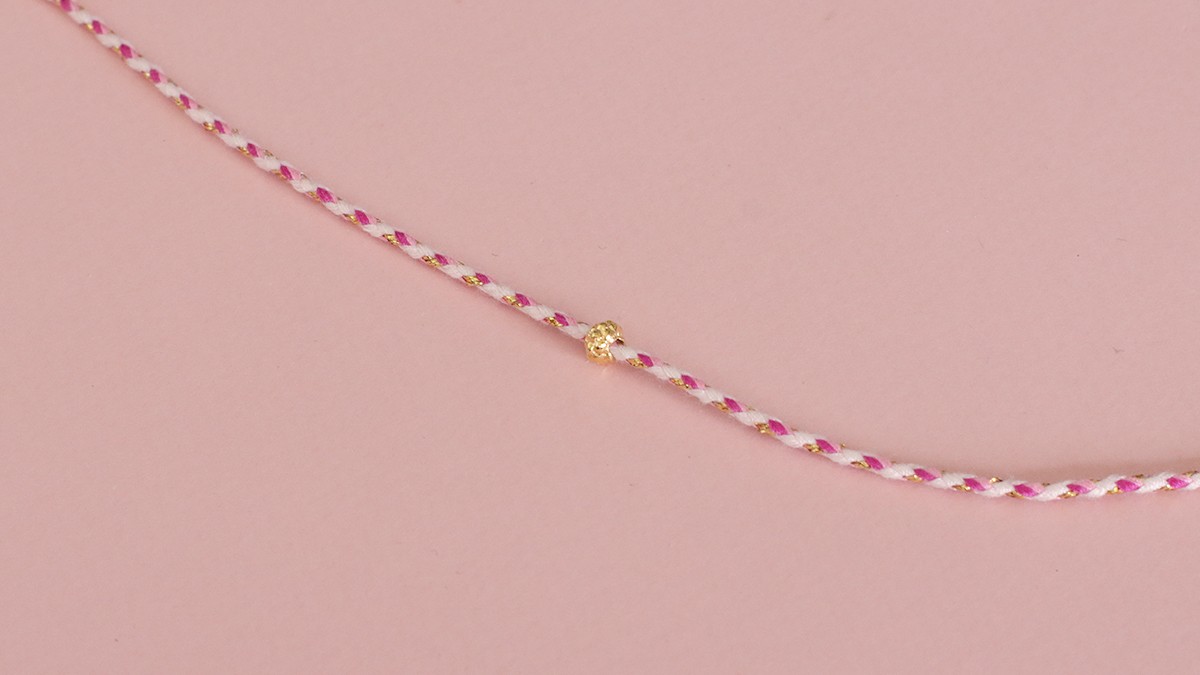 Collana estiva in cordoncino con ciondoli : Tappa 5 Collana estiva in cordoncino con ciondoli : Tappa 5