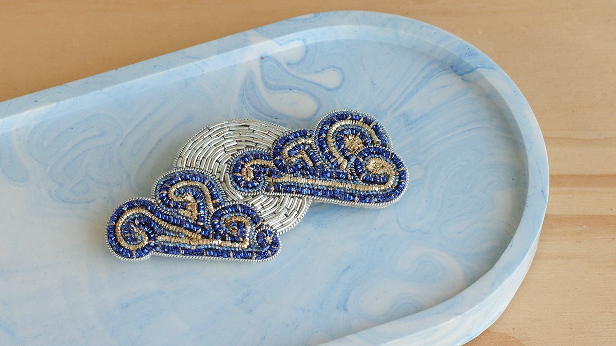 Schema Spilla gioiello Misty Moon con Cannetille e filo di Kreinik Schema Spilla gioiello Misty Moon con Cannetille e filo di Kreinik