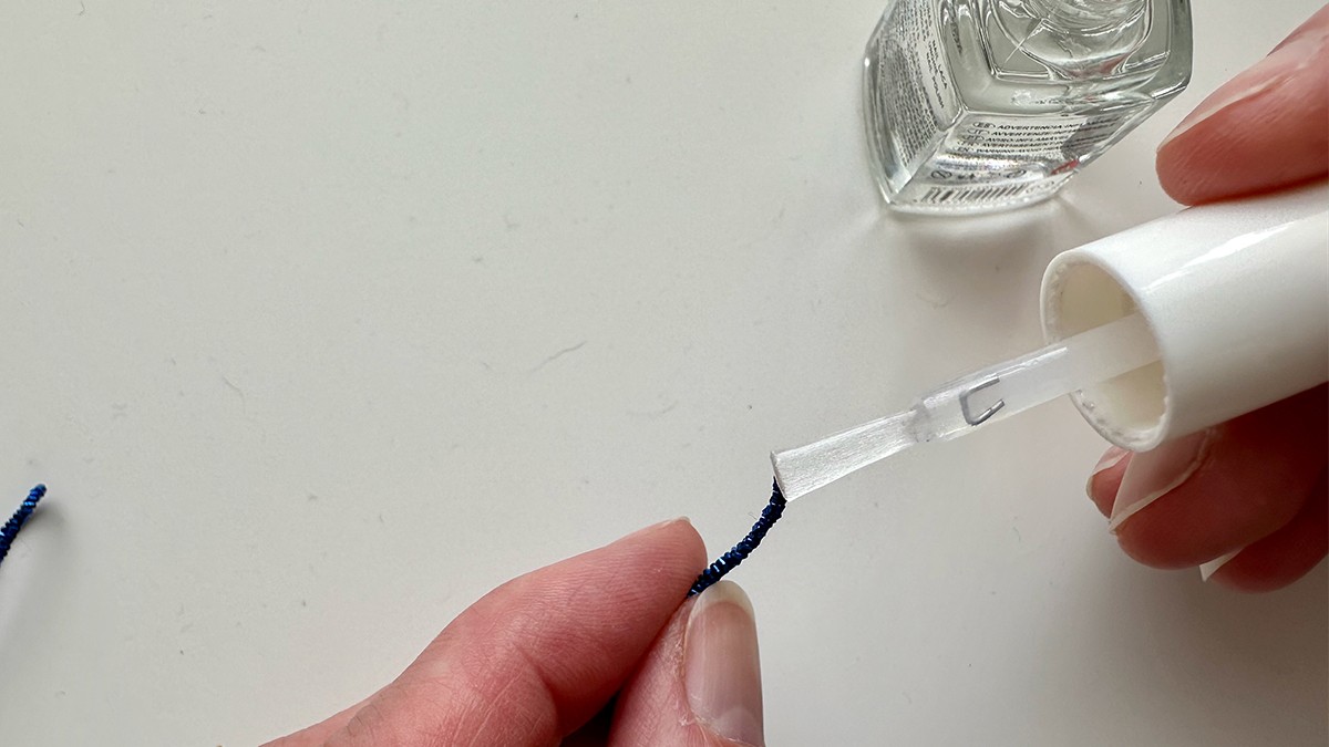 Spilla gioiello Misty Moon con Cannetille e filo di Kreinik : Tappa 5 Spilla gioiello Misty Moon con Cannetille e filo di Kreinik : Tappa 5