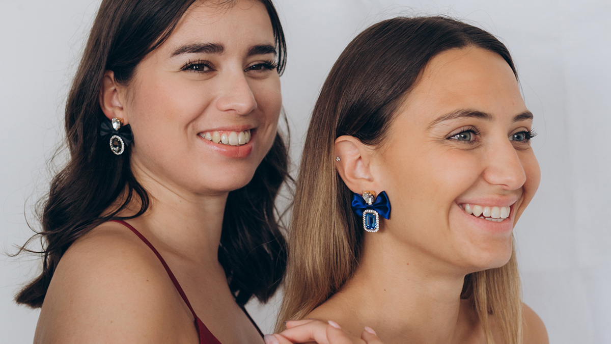 Schema Orecchini a farfalla con cristallo Schema Orecchini a farfalla con cristallo