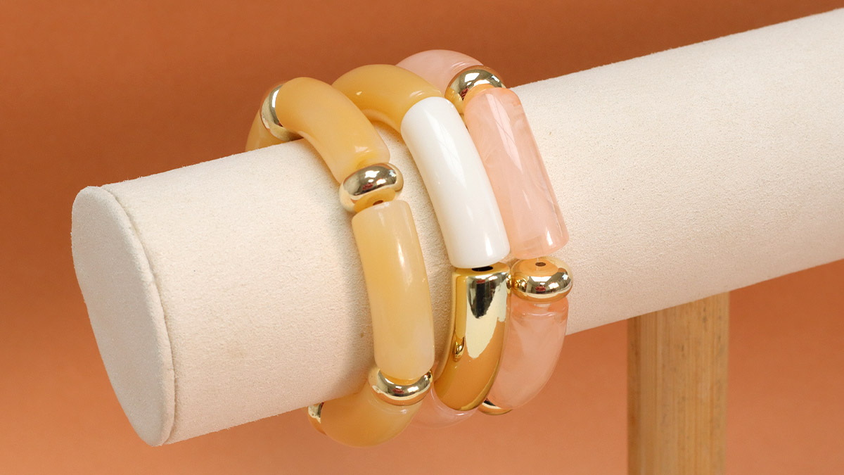 Braccialetti elastici Tubi di perline in acrilico e legno : Tappa 4 Braccialetti elastici Tubi di perline in acrilico e legno : Tappa 4