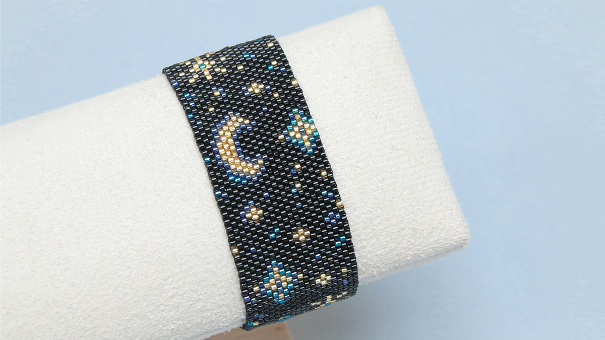 Braccialetto peyote dispari con suggerimenti per la tessitura Perles & Co Braccialetto peyote dispari con suggerimenti per la tessitura Perles & Co