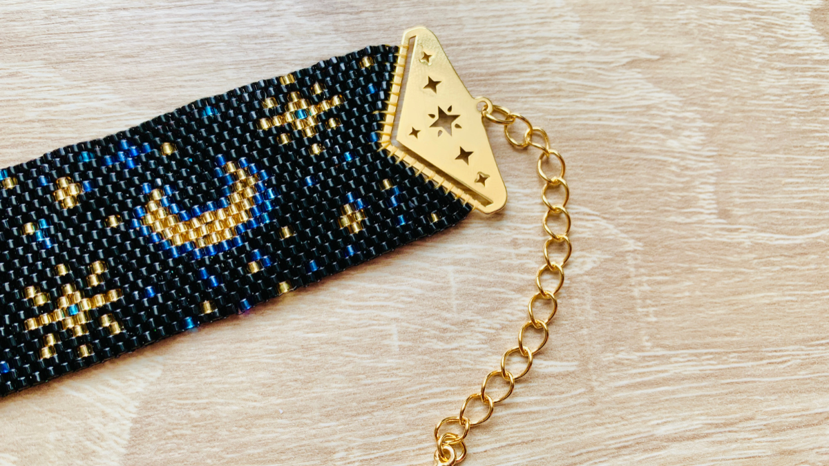 Braccialetto peyote dispari con suggerimenti per la tessitura Perles & Co : Tappa 8 Braccialetto peyote dispari con suggerimenti per la tessitura Perles & Co : Tappa 8