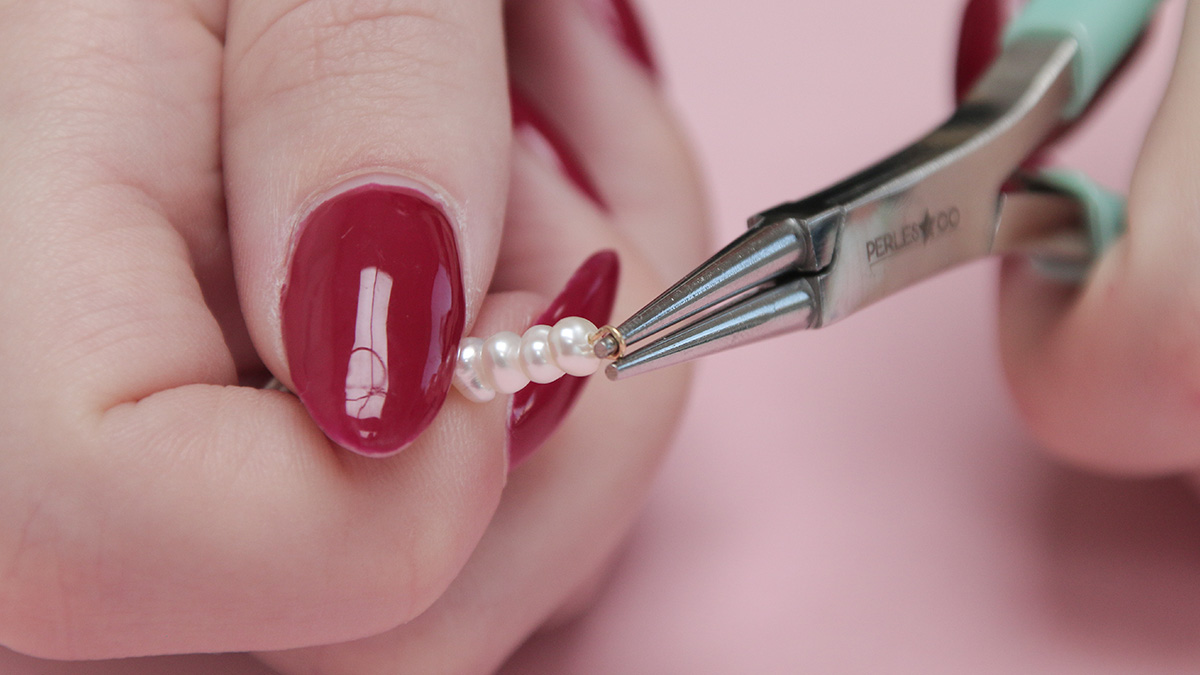 Collana con moschettone e ciondoli : Tappa 1 Collana con moschettone e ciondoli : Tappa 1