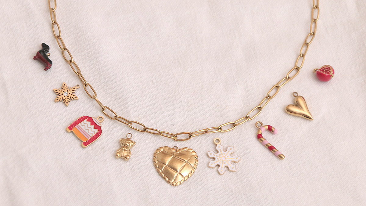 Collana invernale con charms in acciaio inossidabile : Tappa 1 Collana invernale con charms in acciaio inossidabile : Tappa 1