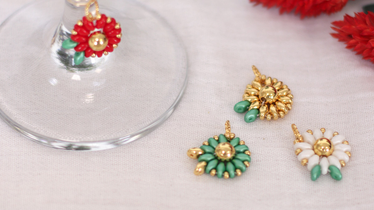 Schema Pennarello di vetro con perline SuperDuo a forma di fiore natalizio fai da te Schema Pennarello di vetro con perline SuperDuo a forma di fiore natalizio fai da te