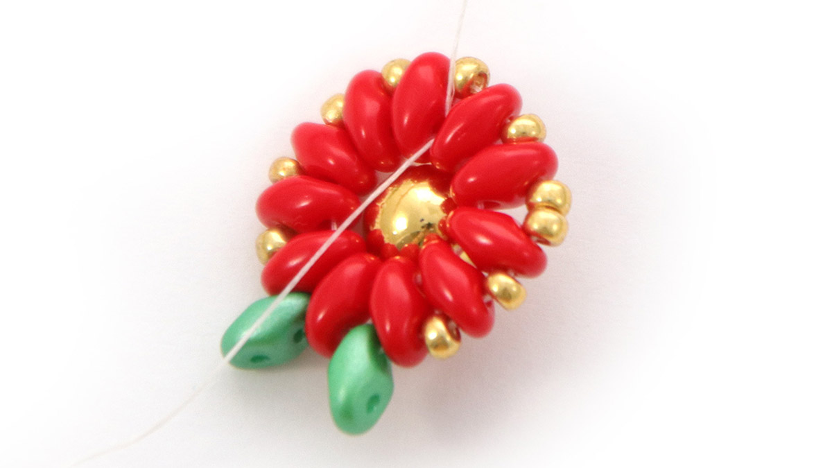 Pennarello di vetro con perline SuperDuo a forma di fiore natalizio fai da te : Tappa 9 Pennarello di vetro con perline SuperDuo a forma di fiore natalizio fai da te : Tappa 9