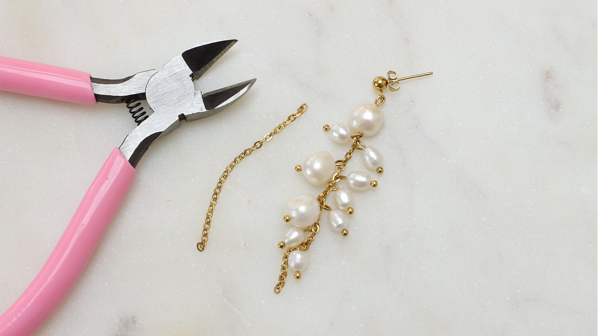 Orecchini pendenti con perle d'acqua dolce : Tappa 3 Orecchini pendenti con perle d'acqua dolce : Tappa 3