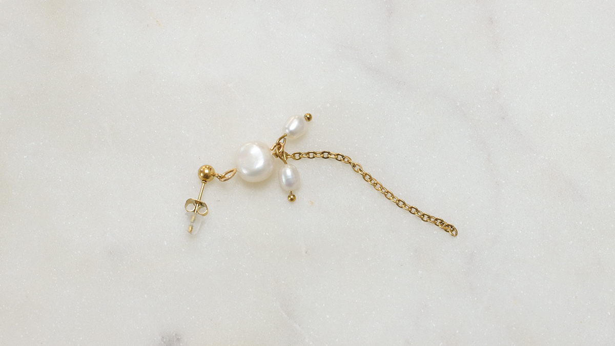 Orecchini pendenti con perle d'acqua dolce : Tappa 6 Orecchini pendenti con perle d'acqua dolce : Tappa 6