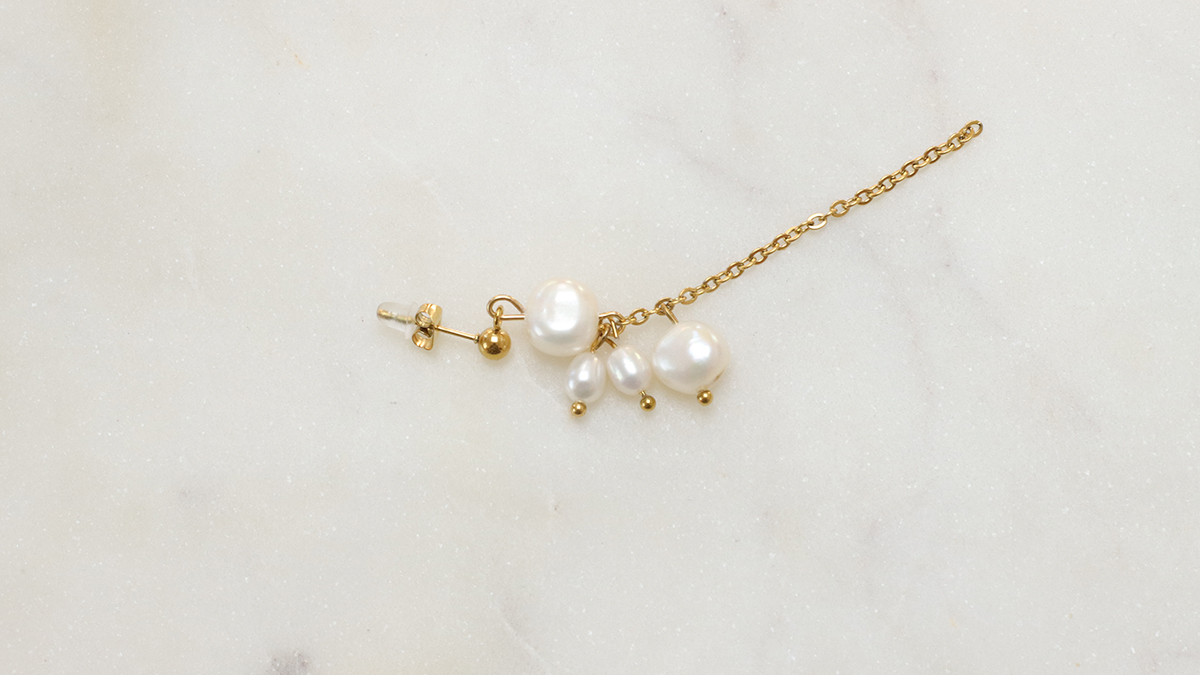 Orecchini pendenti con perle d'acqua dolce : Tappa 7 Orecchini pendenti con perle d'acqua dolce : Tappa 7