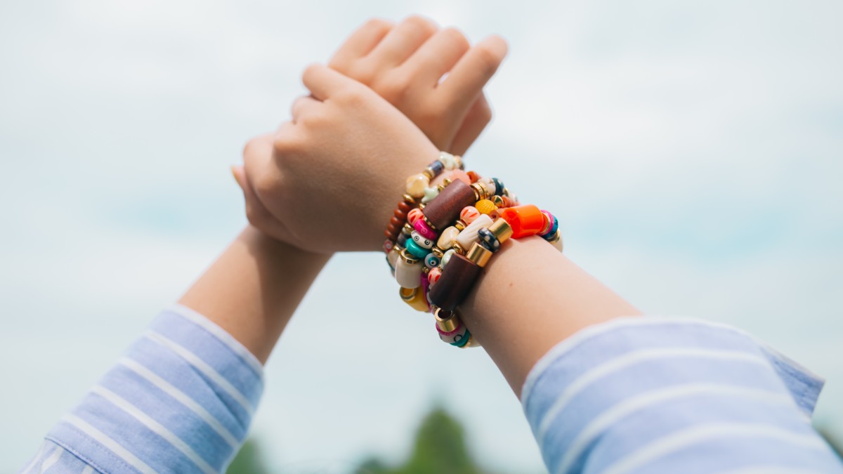 Schema Braccialetti elastici con perle naturali Schema Braccialetti elastici con perle naturali