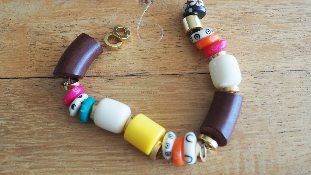 Braccialetti elastici con perle naturali : Tappa 7 Braccialetti elastici con perle naturali : Tappa 7