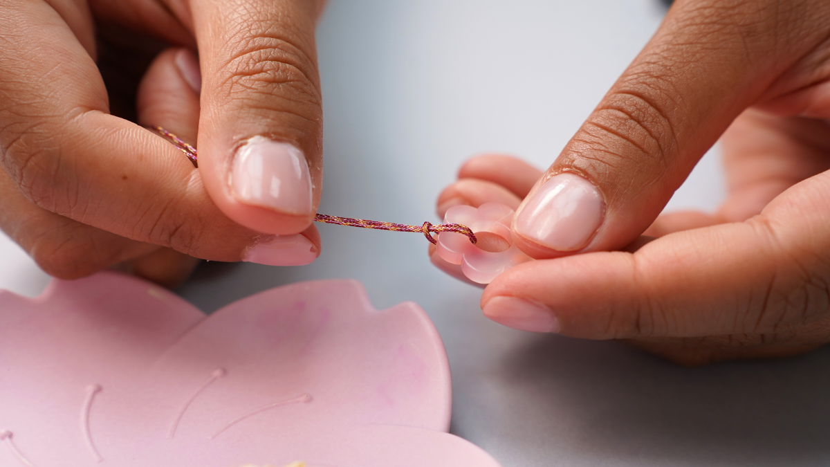 Trio di braccialetti estivi in filo di nylon : Tappa 1 Trio di braccialetti estivi in filo di nylon : Tappa 1