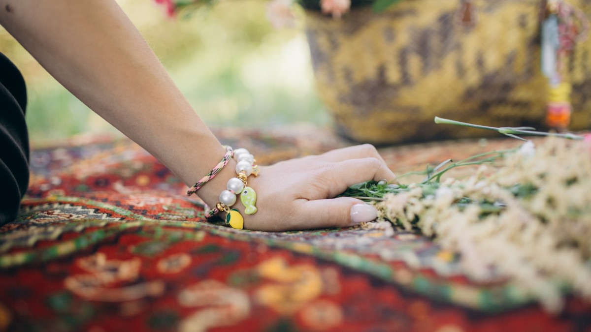 Bracciale in paracord con ciondoli in acciaio inossidabile Bracciale in paracord con ciondoli in acciaio inossidabile