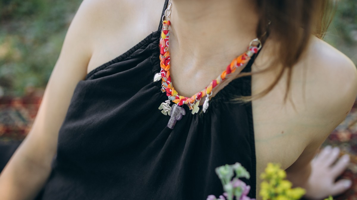 Collana intrecciata con palma di ametista e Ciondolo in argento 925 Collana intrecciata con palma di ametista e Ciondolo in argento 925