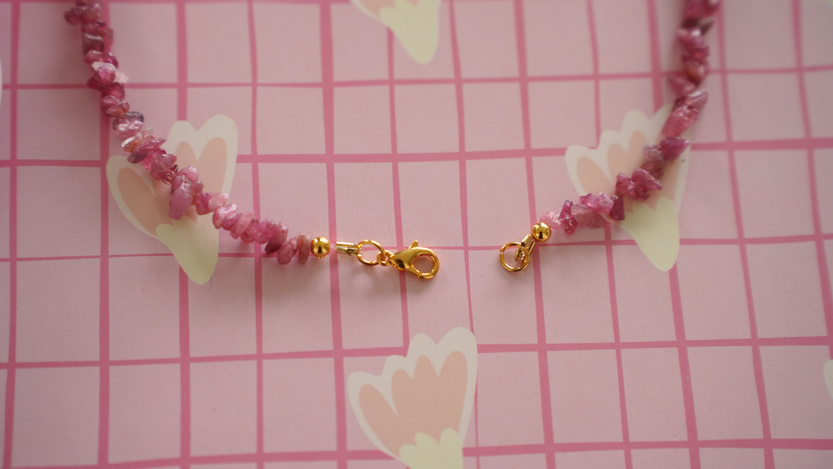 Collane impilabili fai da te con pietre semipreziose, perle Miyuki e cordoncino : Tappa 4 Collane impilabili fai da te con pietre semipreziose, perle Miyuki e cordoncino : Tappa 4