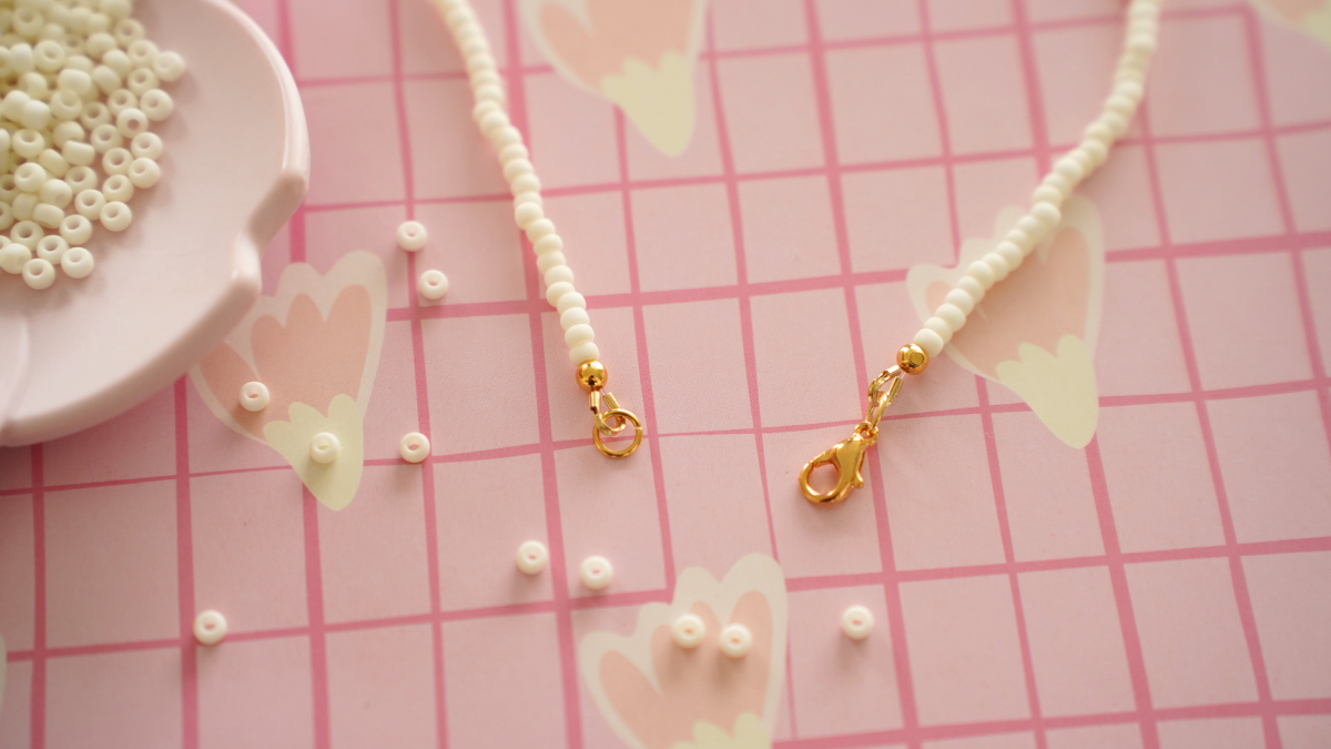 Collane impilabili fai da te con pietre semipreziose, perle Miyuki e cordoncino : Tappa 7 Collane impilabili fai da te con pietre semipreziose, perle Miyuki e cordoncino : Tappa 7