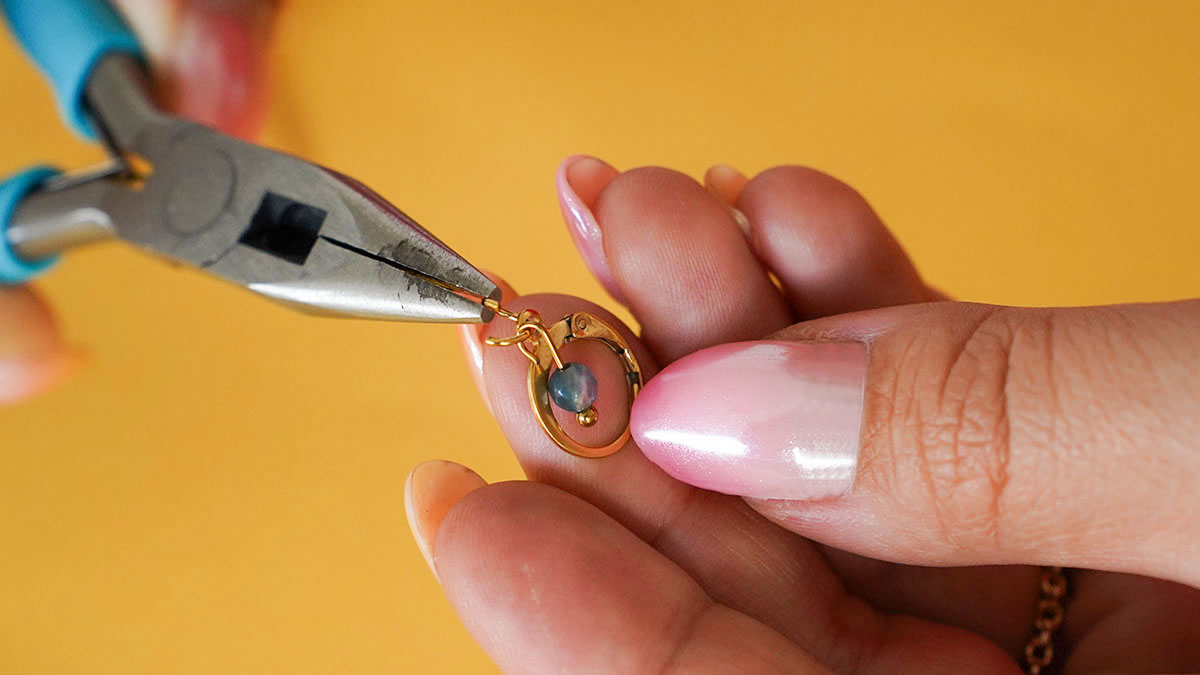 Orecchini creoli con perle di agata dalle tonalità autunnali : Tappa 3 Orecchini creoli con perle di agata dalle tonalità autunnali : Tappa 3