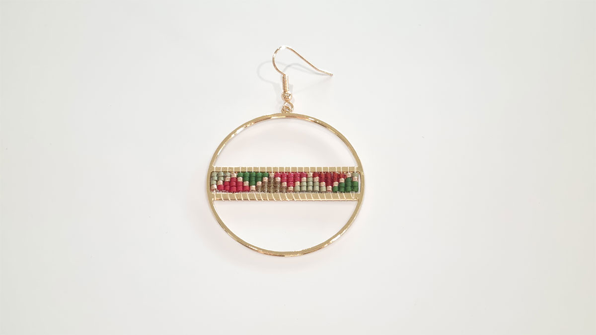 Orecchini con frangia di perle Miyuki Delica : Tappa 5 Orecchini con frangia di perle Miyuki Delica : Tappa 5