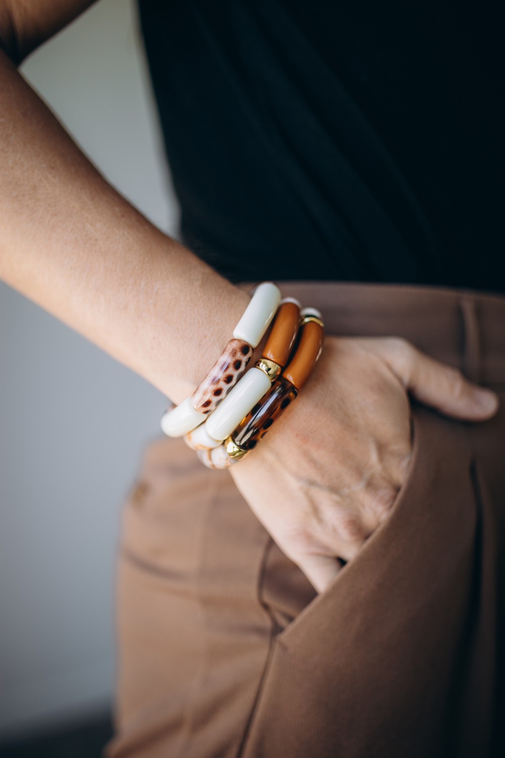 Schema Braccialetti elastici con perle tubolari autunnali Schema Braccialetti elastici con perle tubolari autunnali