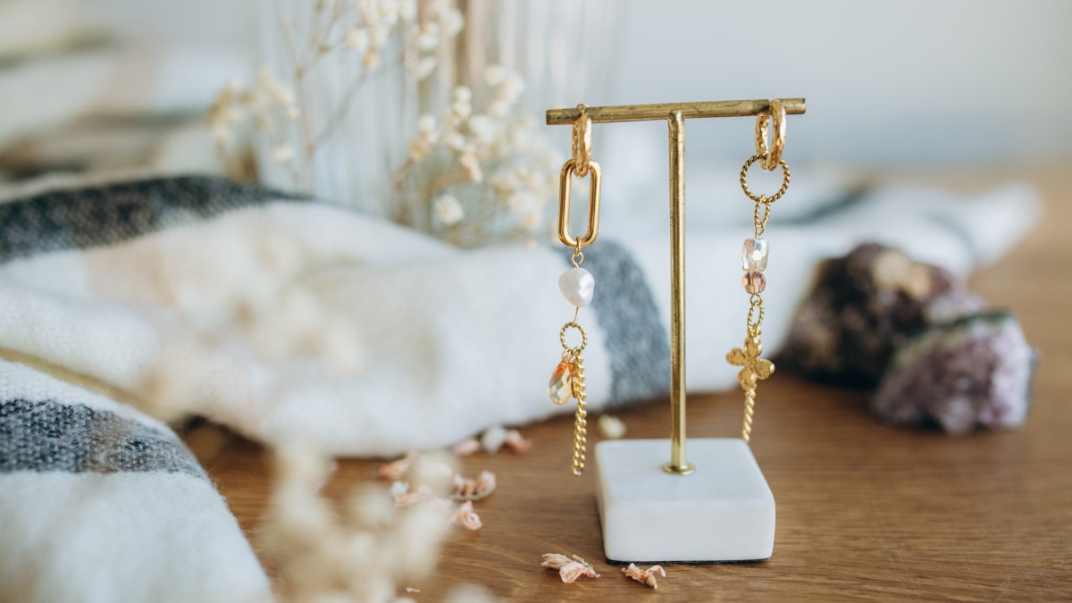 Schema Orecchini asimmetrici di Lucky Schema Orecchini asimmetrici di Lucky