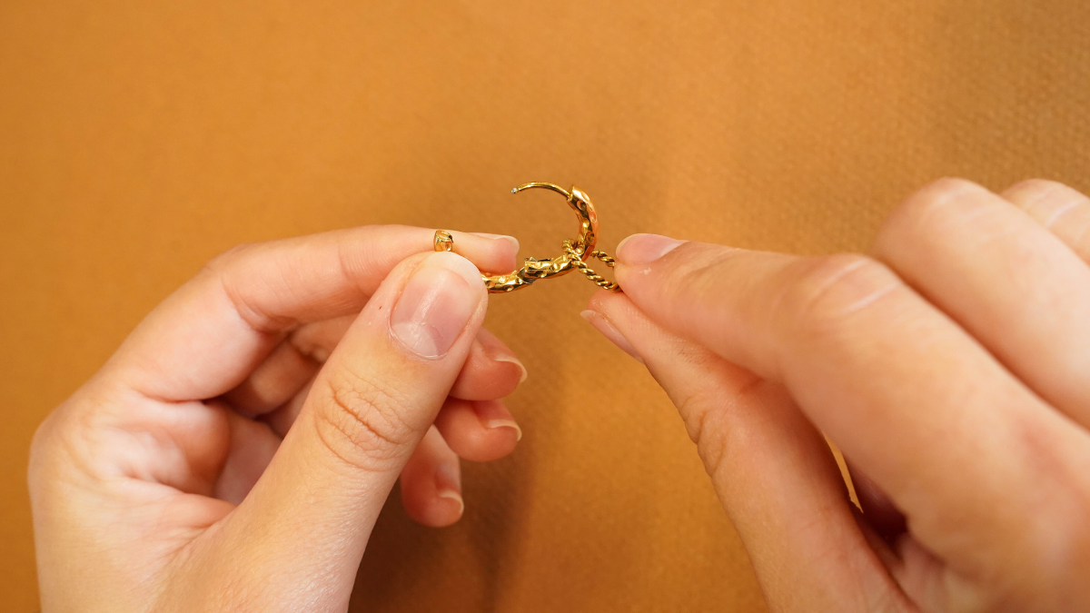 Orecchini asimmetrici di Lucky : Tappa 1 Orecchini asimmetrici di Lucky : Tappa 1