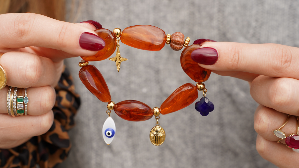 Schema Bracciale di Perla in resina con Ciondoli in acciaio inossidabile Schema Bracciale di Perla in resina con Ciondoli in acciaio inossidabile