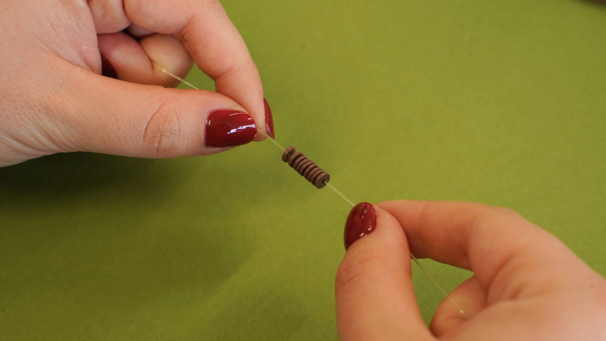 Bracciali simbolici con ciondoli e lettere miste : Tappa 1 Bracciali simbolici con ciondoli e lettere miste : Tappa 1