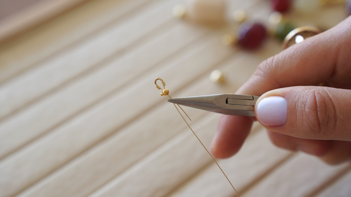 Collana di perle di resina colorata : Tappa 2 Collana di perle di resina colorata : Tappa 2