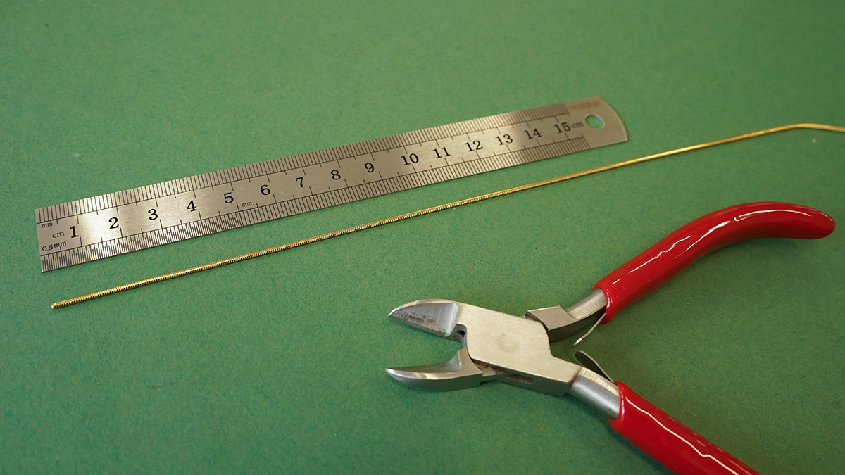 Orecchini con frangia a serpentina : Tappa 1 Orecchini con frangia a serpentina : Tappa 1