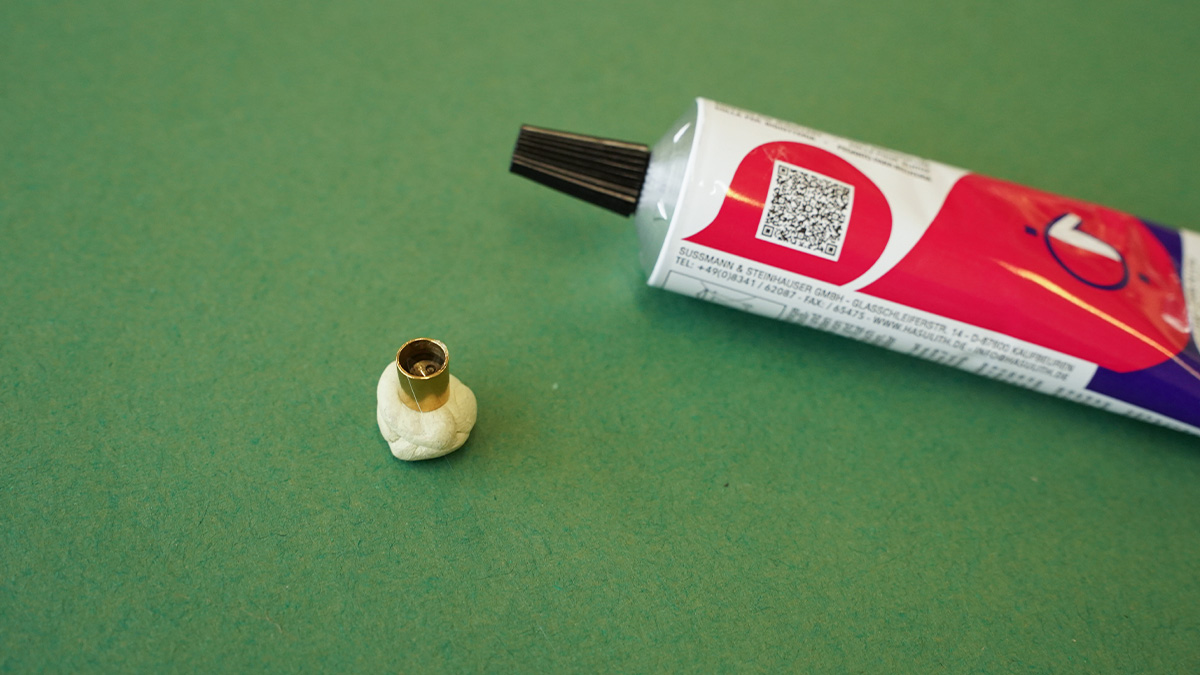 Orecchini con frangia a serpentina : Tappa 2 Orecchini con frangia a serpentina : Tappa 2