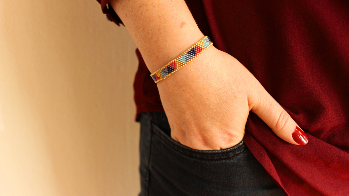 Bracciale a triangolo con Perle Miyuki 11/0 in coppia peyote Bracciale a triangolo con Perle Miyuki 11/0 in coppia peyote